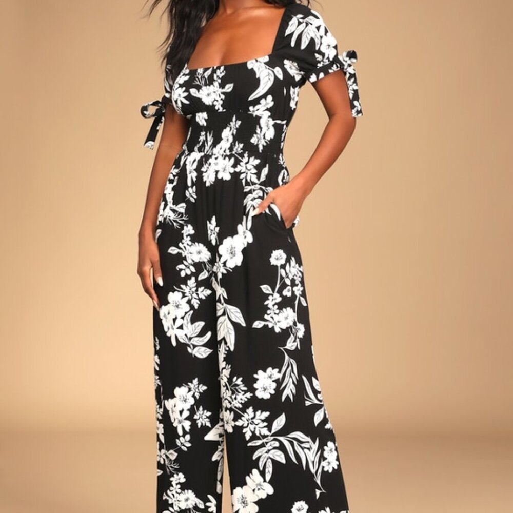 Lulus Night And Day Black Floral Print Short Sleeve Wide Leg Jumpsuit - Size L